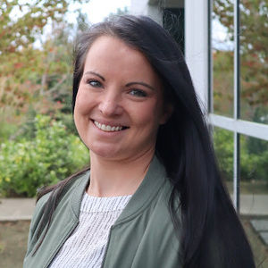 Meet your Posher, Dayna